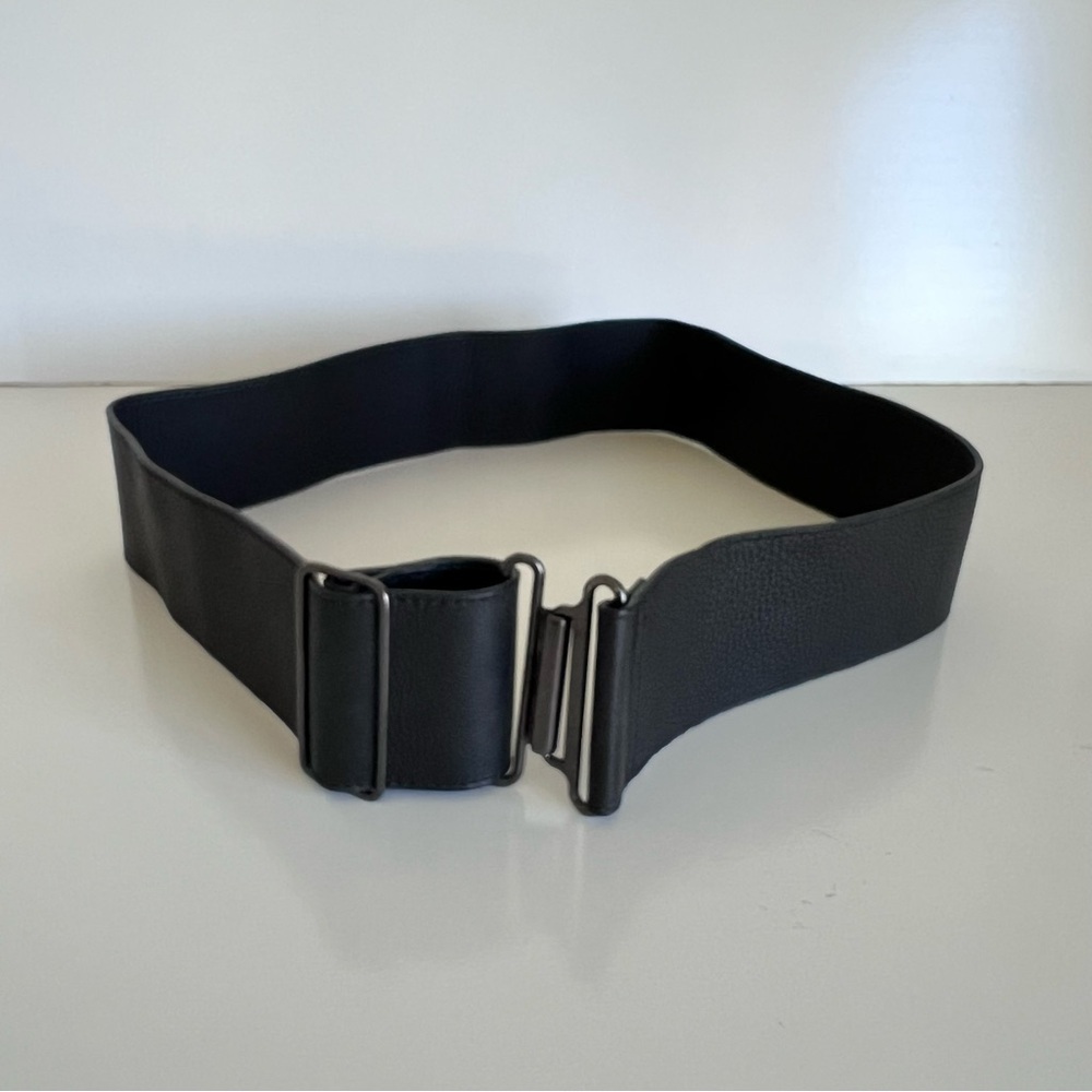 Vince Women's Wide Black Buckle‎ Leather Belt